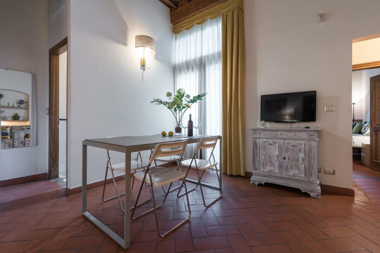 Ferienwohnung Perfect Location In Center Florenz Exterior foto