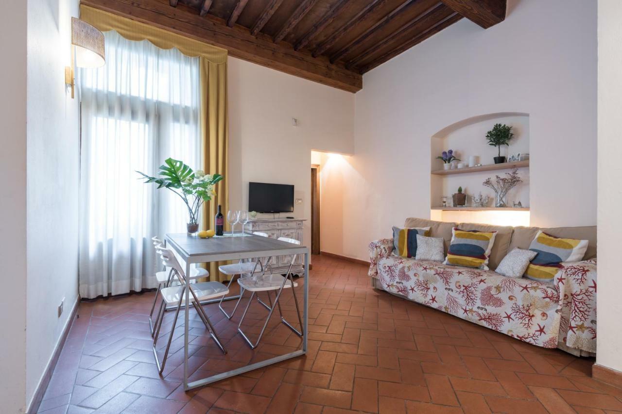 Ferienwohnung Perfect Location In Center Florenz Exterior foto